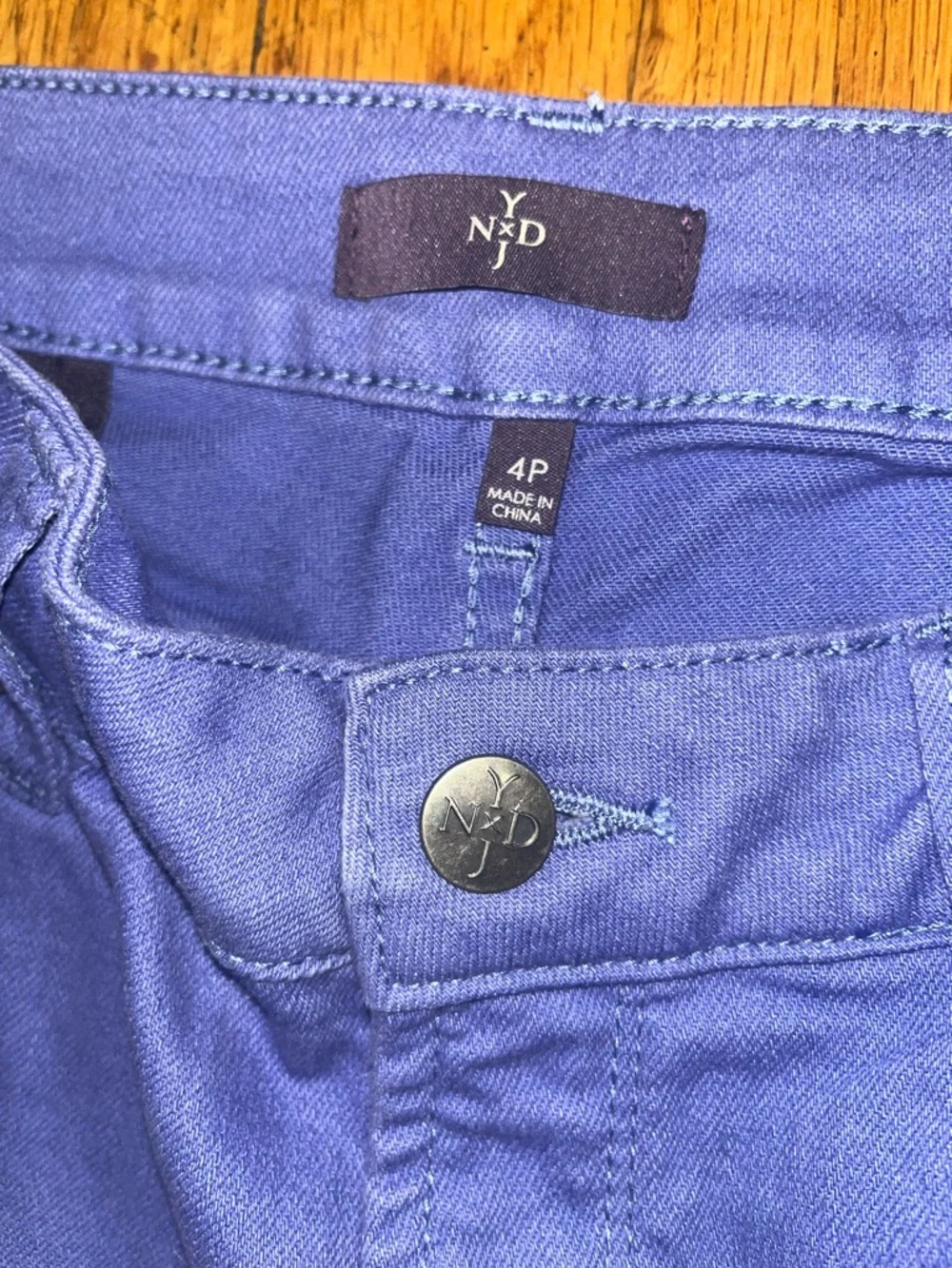 NWT NYDJ Lift Tuck Technology Original Slimming Fit Jeans Size 4P - Picture 2 of 12